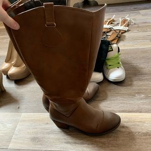 Brand new Brown Boots